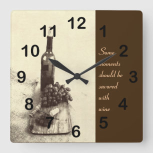 Rustic wine bottle and grapes clock quadratische wanduhr