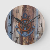 Rustic Wood Anchor Nautical Wall Clock Runde Wanduhr (Vorderseite)