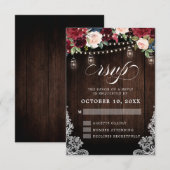 Rustic Wood Burgundy Floral Mason Jar Wedding RSVP Karte (Vorne/Hinten)