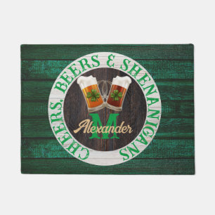 Rustic Wood Cheers Beers Shenanigans Fußmatte