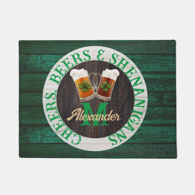 Rustic Wood Cheers Beers Shenanigans Fußmatte (Vorderseite)
