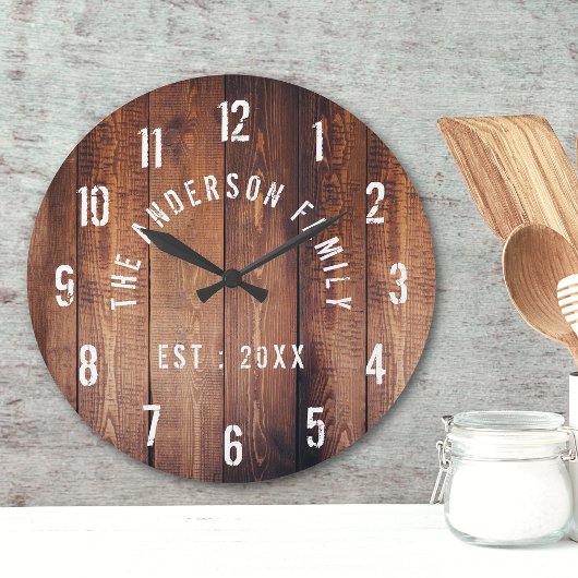 Rustic Wood Custom Family Name Farmhouse Runde Wanduhr