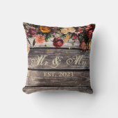 Rustic Wood Floral Mr & Mrs Wedding Keepake Kissen (Vorderseite)