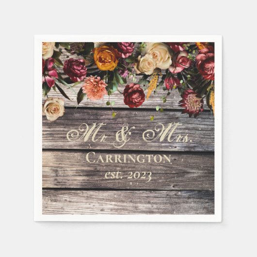 Rustic Wood Floral Mr. & Mrs. Wedding Serviette (Vorderseite)