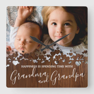 Rustic Wood Grandma & Grandpa Photo Quadratische Wanduhr