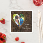 Rustic Wood Heart Foto Wedding Serviette (Beispiel)