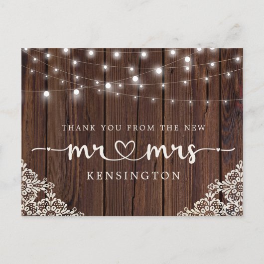 Rustic Wood Lights Lace New Mr. Mrs. Postkarte (Vorderseite)