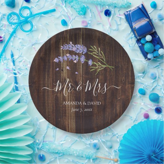 Rustic Wood Lila Lavender Mr. and Mrs. Wedding Pappteller (Party)