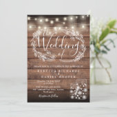 Rustic Wood Mason Jar String Lights Script Hochzei Einladung (Stehend Vorderseite)