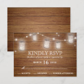 Rustic Wood Mason Jar String Lights Wedding RSVP Karte (Vorne/Hinten)