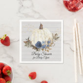 Rustic Wood Navy Blue Floral Pumpkin Baby Dusche Serviette (Beispiel)