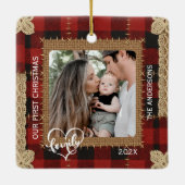 Rustic Wood Plank Plaid First Christmas Family Keramikornament (Rückseite)