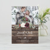 Rustic Wood QR Code Foto Weihnachtsfeier Einladung (Stehend Vorderseite)