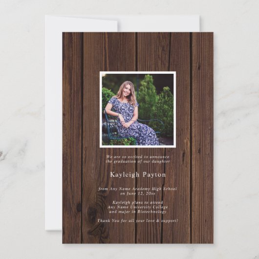 Rustic Wood Script Abschluss Foto Ankündigung (Rückseite)