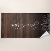 Rustic Wood String Lights Script Personalisiert Strandtuch (Vorderseite)