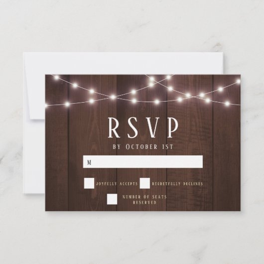 Rustic Wood String Lights Wedding RSVP Card (Vorderseite)