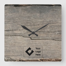 Rustic Wood Texture with Logo Quadratische Wanduhr