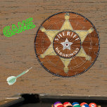 Rustic Wood tone Sheriff Abzeichen Star, Browns Wo Dartscheibe<br><div class="desc">Rustikaler Holz Ton Sheriff Abzeichen Star,  Browns Holz Dart Board. Ein rustikales Imitat-Inlay-Spiel macht das perfekte personalisierte Geschenk,  es ist ideal für Einzelpersonen,  die für das Büro des Sheriffs oder für die Einheit arbeiten,  mit dem sie spielen können. Unsere einfach zu bedienende Vorlage macht das Personalisieren einfach.</div>