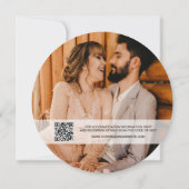 Rustic Wood Wedding QR Webseite Benutzerdefinierte Einladung (Rückseite)