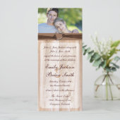 Rustic wooden customizable rack wedding cards einladung (Stehend Vorderseite)