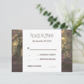 Rustic Woodland Wedding RSVP Karte (Stehend Vorderseite)