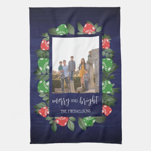 Rustic Woodland Whimsical Mushrooms Christmas Geschirrtuch (Vertikal)