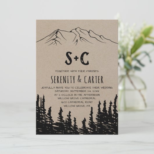 Rustic Woodsy Mountain Monogram Wedding Einladung (Stehend Vorderseite)