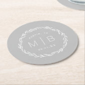Rustic Wreath Wedge Monogram | Grau Runder Pappuntersetzer (Angewinkelt)