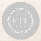 Rustic Wreath Wedge Monogram | Grau Runder Pappuntersetzer (Vorderseite)