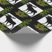 Rustiger Elch mit Kiefernzweigen  Geschenkpapier (Ecke)