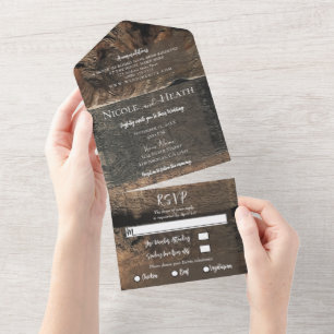 Rustik-klotzige Holzmöbel Moderne Scheunenhochzeit All In One Einladung