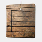 Rustikal bedrückte dunkle Außenfassade Barnholzmus Keramikornament (Links)