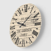 Rustikal bedrückte Holzfamilie Name römische Zahl Große Wanduhr (Winkel)