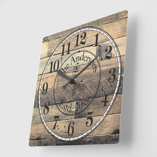 Rustikal bedrückter Holzeffekt Quadratische Wanduhr (Winkel)