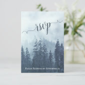 Rustikal Blaue Pine Trees Bergwald Hochzeit RSVP Karte (Stehend Vorderseite)