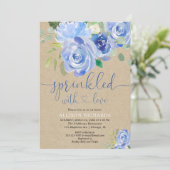 Rustikal-blaues Blütenbaby-Sprinkle Einladung (Stehend Vorderseite)