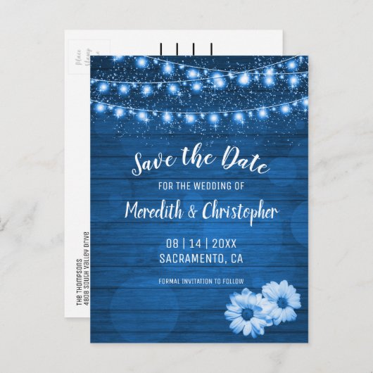 Rustikal Blue Daisy String Lights Save the Date Ankündigungspostkarte (Vorne/Hinten)