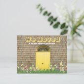 Rustikal gelbe Türen Blume wir verschoben Ankündig Postkarte (Stehend Vorderseite)
