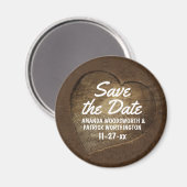 Rustikal geschnitzte Heart Oak Trece Save the Date Magnet (Vorderseite/Rückseite)