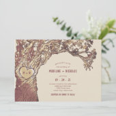 Rustikal geschnitzter Herzbaum Einladung zur Hochz (Stehend Vorderseite)