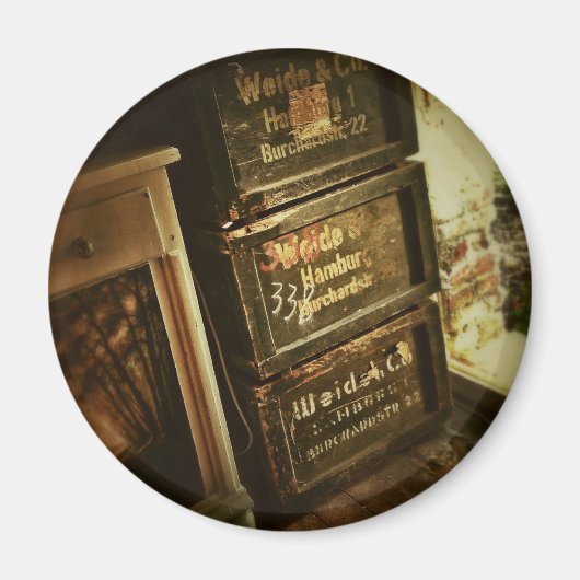 Rustikal gestapelte Holzkisten verblasst Magnet (Vorne)