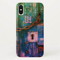 Rustikal gestrichene Holz-Schlüsselloch-Kette blau