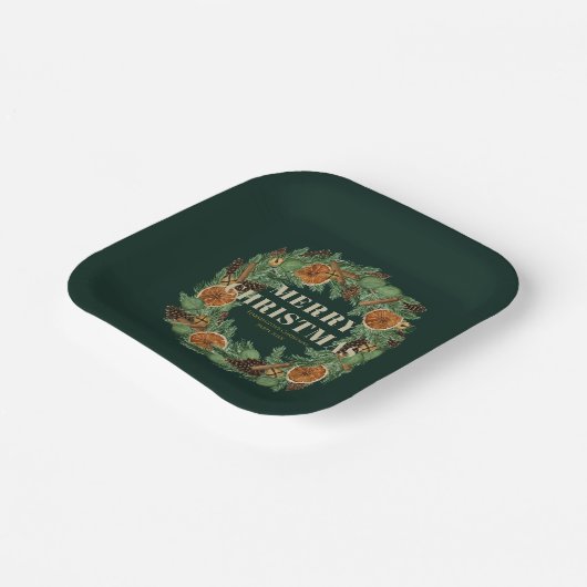 Rustikal getrockneter Orangensaft Kiefernwald Grün Pappteller (Gewinkelt)