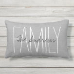 Rustikal-Grau-Monogramm Kissen Für Draußen<br><div class="desc">Niedliche und einfache rustikale Outdoor-Kissen-Design mit FAMILY in handgeschriebener Typografie und fügen Sie Ihren eigenen Familiennamen oder Monogramm hinzu. Bitte beachten Sie, dass es sich bei dem Hintergrund um eine bedruckte Einbruchstruktur für Imitate handelt, die Kissenabdeckung nicht aus Einband-Leinwand besteht. Klicken Sie auf die Schaltfläche "Anpassen", um einen eigenen Text...</div>
