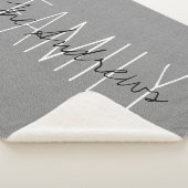 Rustikal-Grau-Monogramm Sherpadecke (3/4)