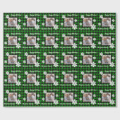 Rustikal grün schwarz kariert mit Schneeflockendet Geschenkpapier (Flach)