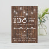 Rustikal Ich tue Paare Dusche Land Scheune Hochzei Einladung (Stehend Vorderseite)