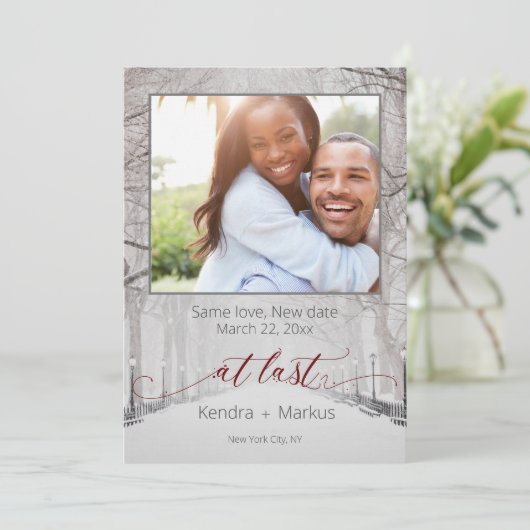 Rustikal im letzten Foto Neudatum Save the Date Einladung (Stehend Vorderseite)