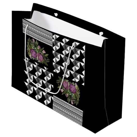 Rustikal, Patchwork, Rose Große Geschenktüte (Vorderseite Schrägansicht)