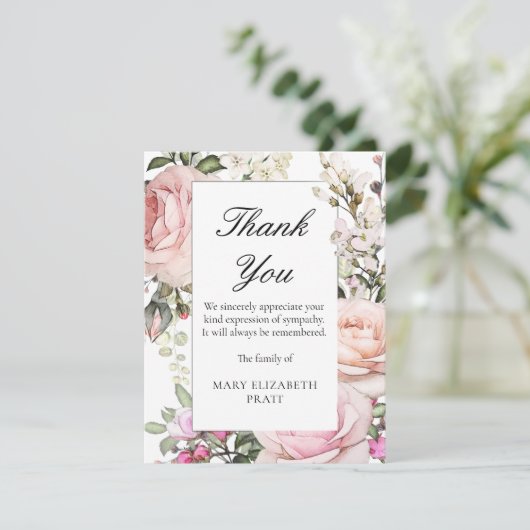 Rustikal rosa Rose Blumenbeerdigung Dankeskarte (Stehend Vorderseite)